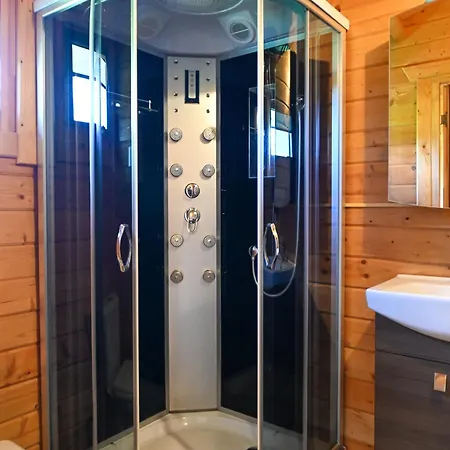 Zaliasis Kampas 2 * Palanga